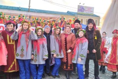 Хор-старших-класів-на-святі-Масляної